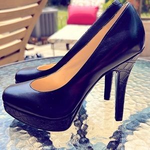 Black Leather Platform Pumps Size 5.5 ,Nine West